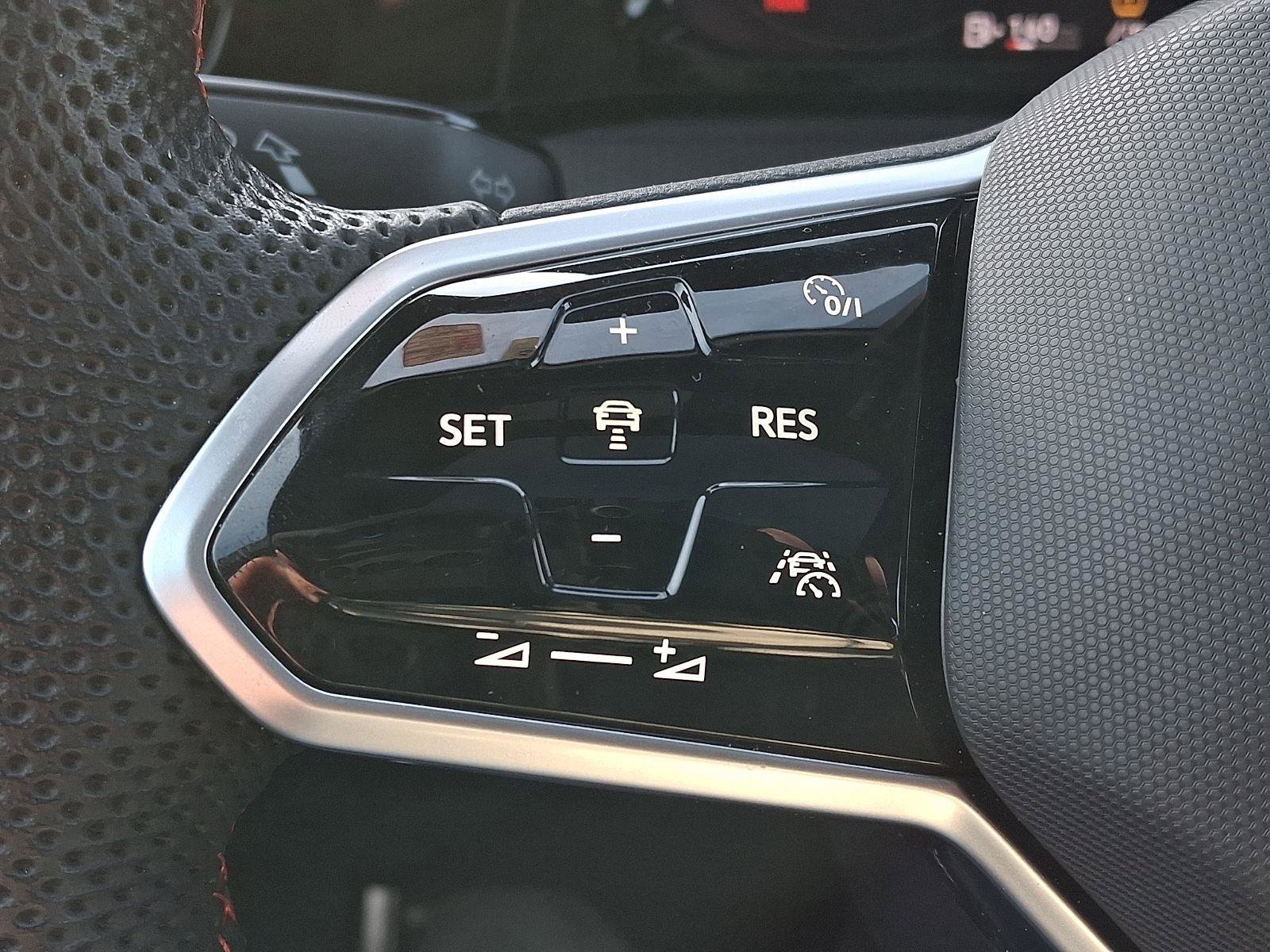 Used 2024 Volkswagen GTI SE image 29