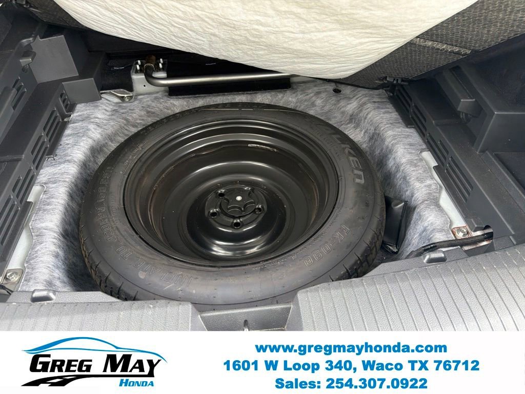 Used 2025 Nissan Rogue SV FWD image 24