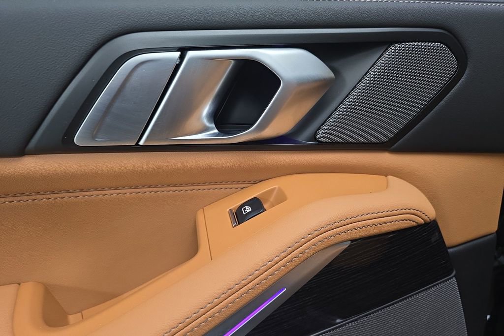 Certified 2025 BMW X5 xDrive40i w/ M Sport Package image 26