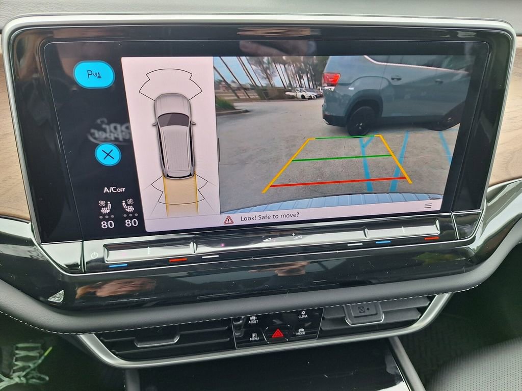 New 2026 Volkswagen Atlas SE image 16