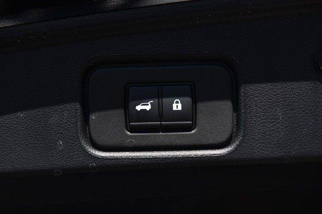 Certified 2025 Nissan Pathfinder SL w/ SL Premium Package image 31