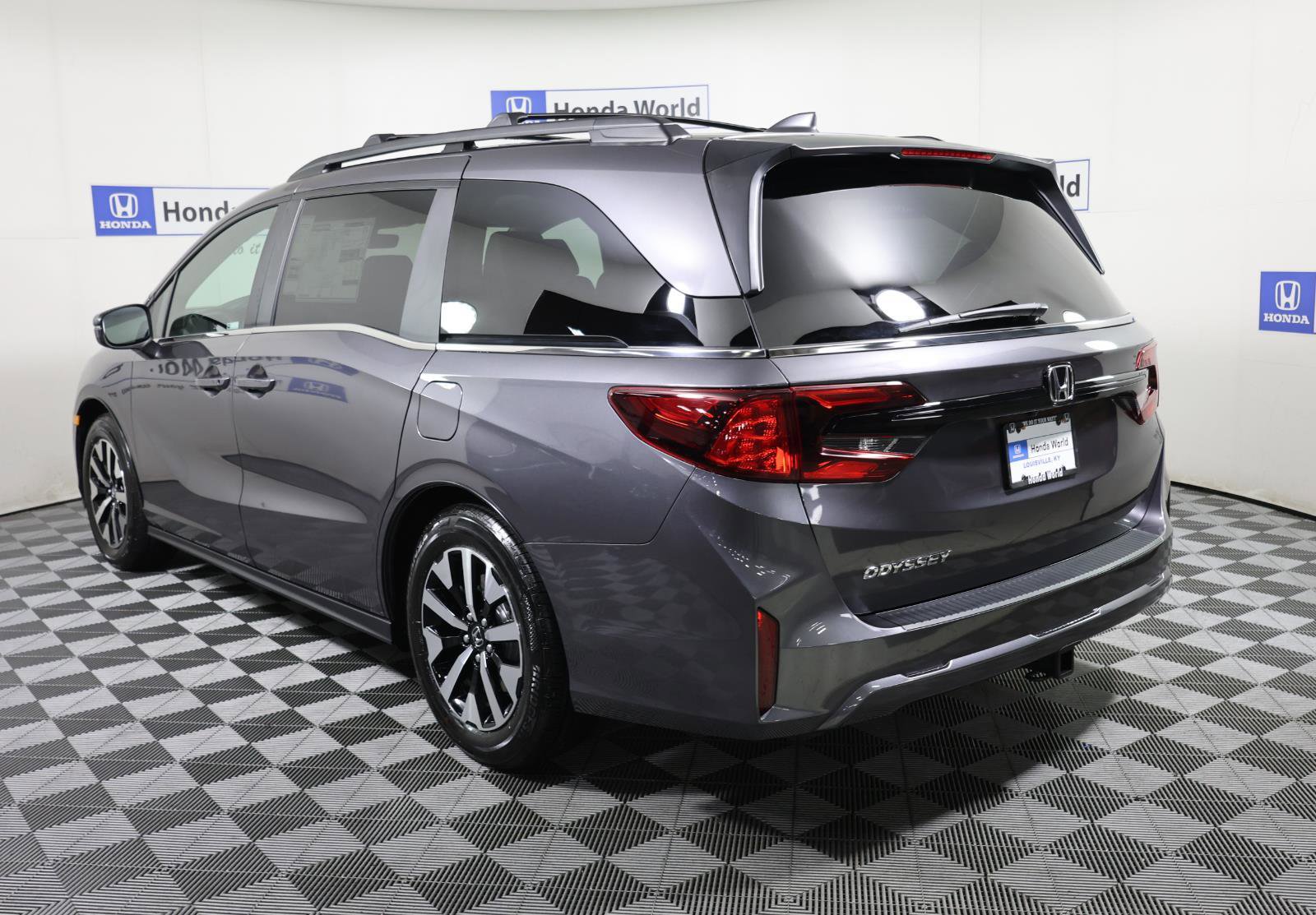 Used 2026 Honda Odyssey EX-L image 6