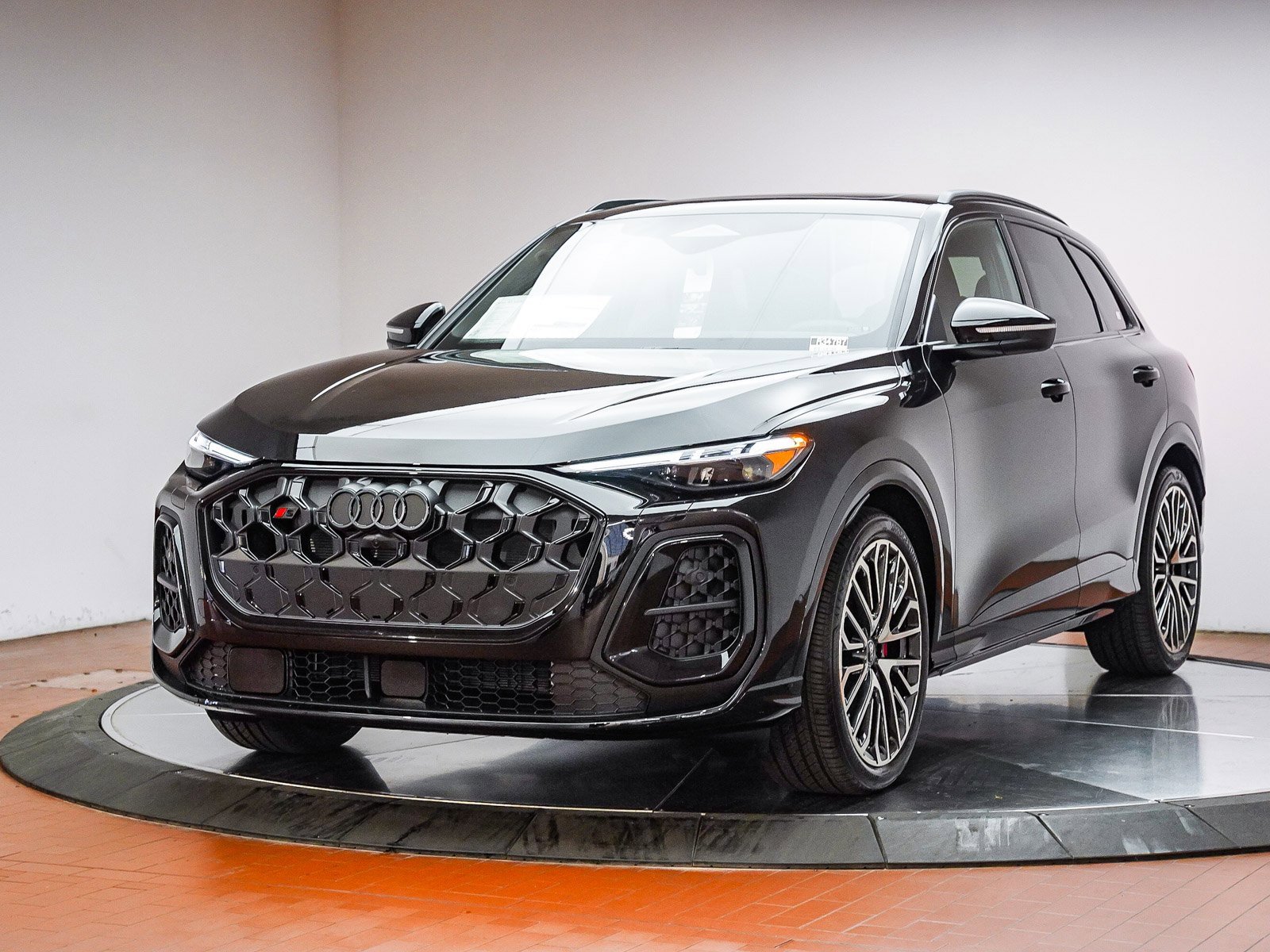 New 2025 Audi SQ5 Premium Plus image 1