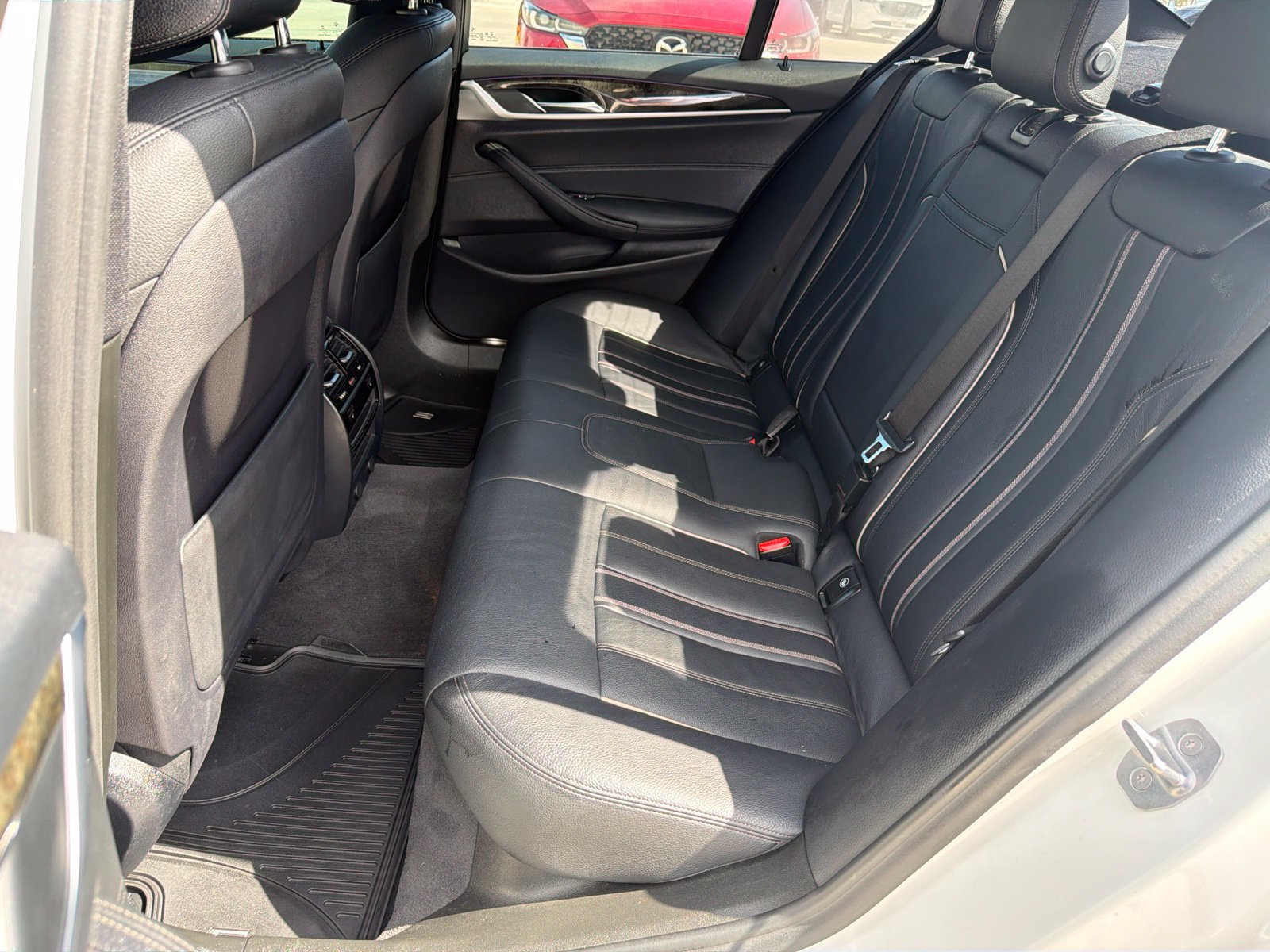 Used 2019 BMW 530i xDrive w/ M Sport Package AWD/4WD image 18