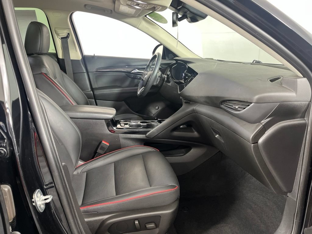Certified 2022 Buick Envision Essence w/ Technology Package I FWD image 7