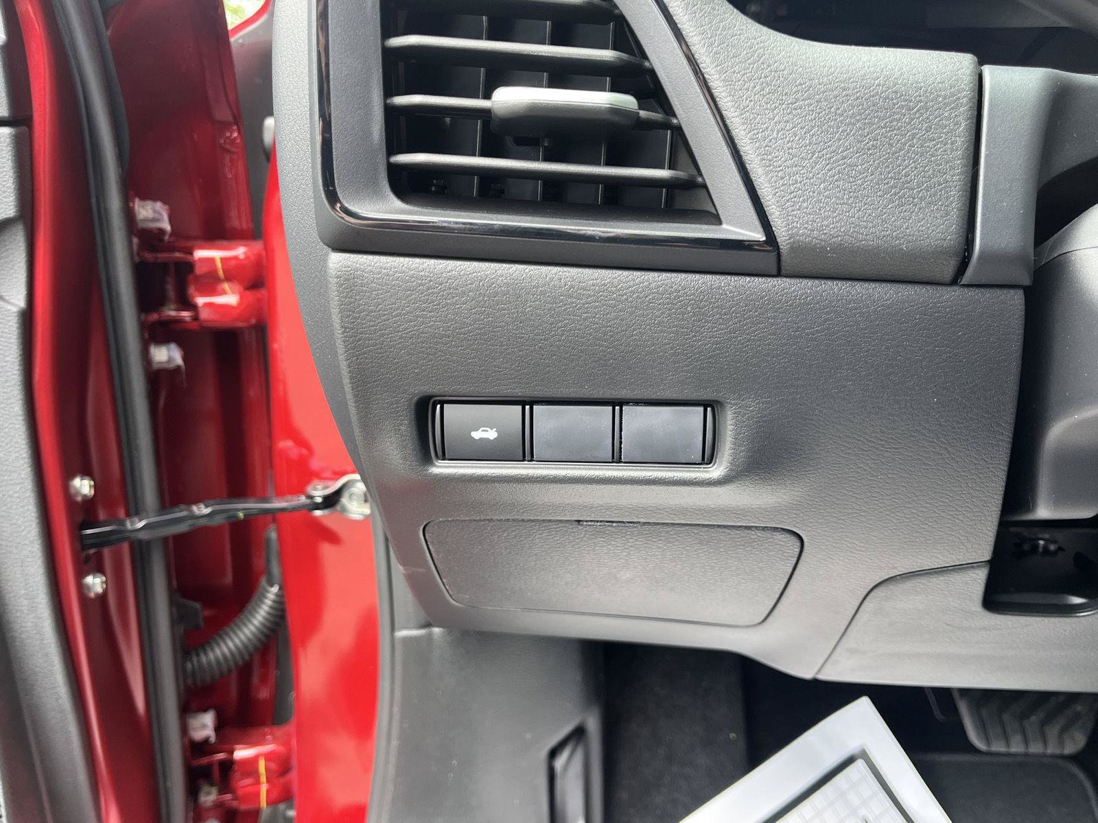 New 2026 Nissan Sentra SV w/ Floor Mat Package FWD image 33