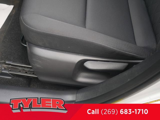 Used 2023 Toyota Corolla LE w/ LE Convenience Package FWD image 21