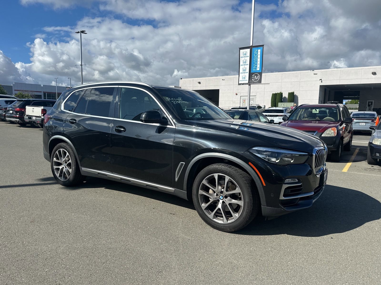 Used 2021 BMW X5 sDrive40i w/ Premium Package image 2