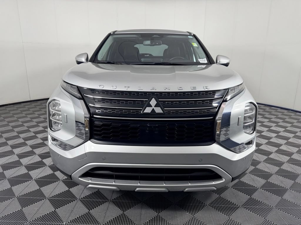 Used 2024 Mitsubishi Outlander SE AWD/4WD image 5