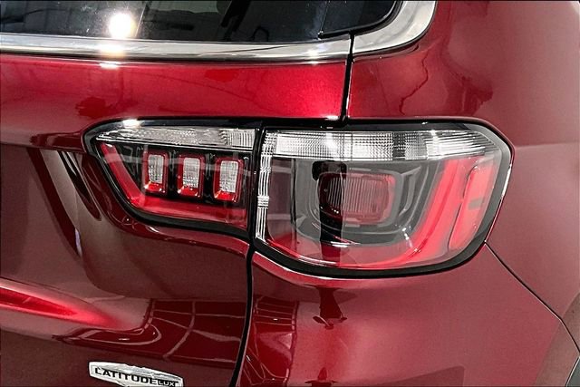 Used 2022 Jeep Compass Latitude image 24