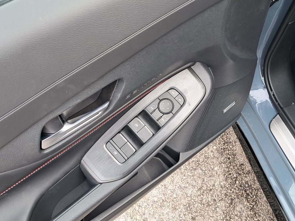New 2026 Nissan Sentra SR w/ SR Premium Package FWD image 12