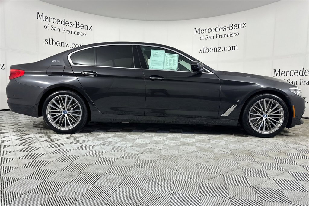 Used 2018 BMW 530e image 3