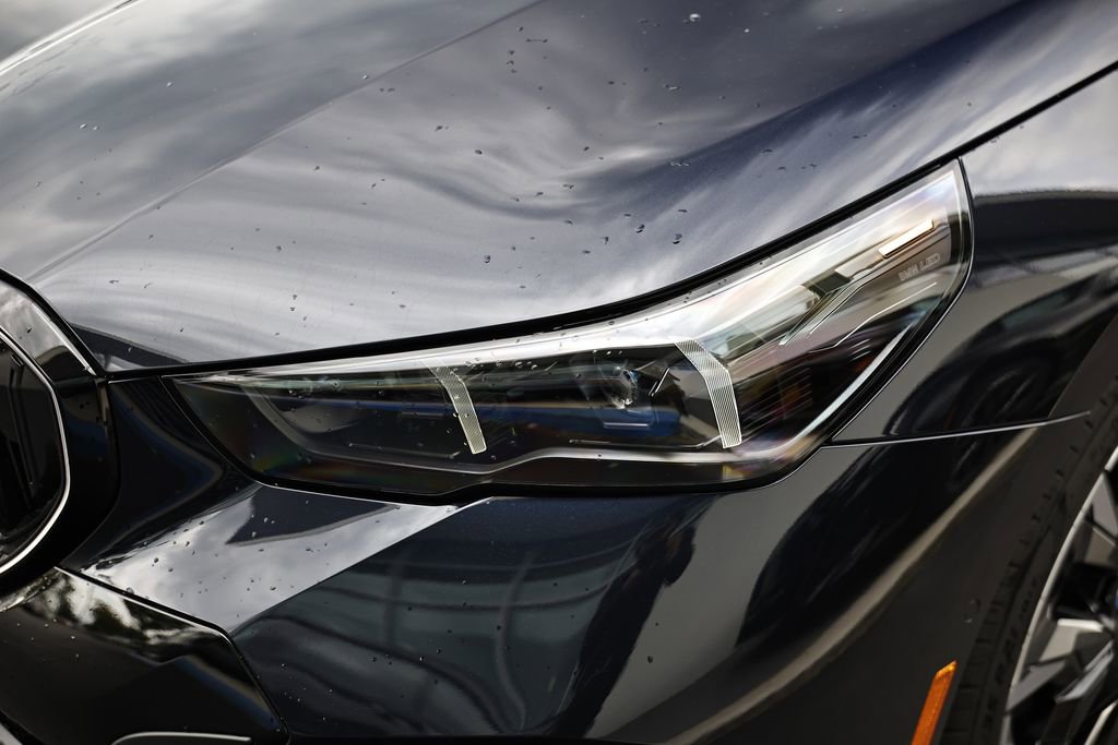 New 2026 BMW 550e xDrive w/ Executive Package AWD/4WD image 12