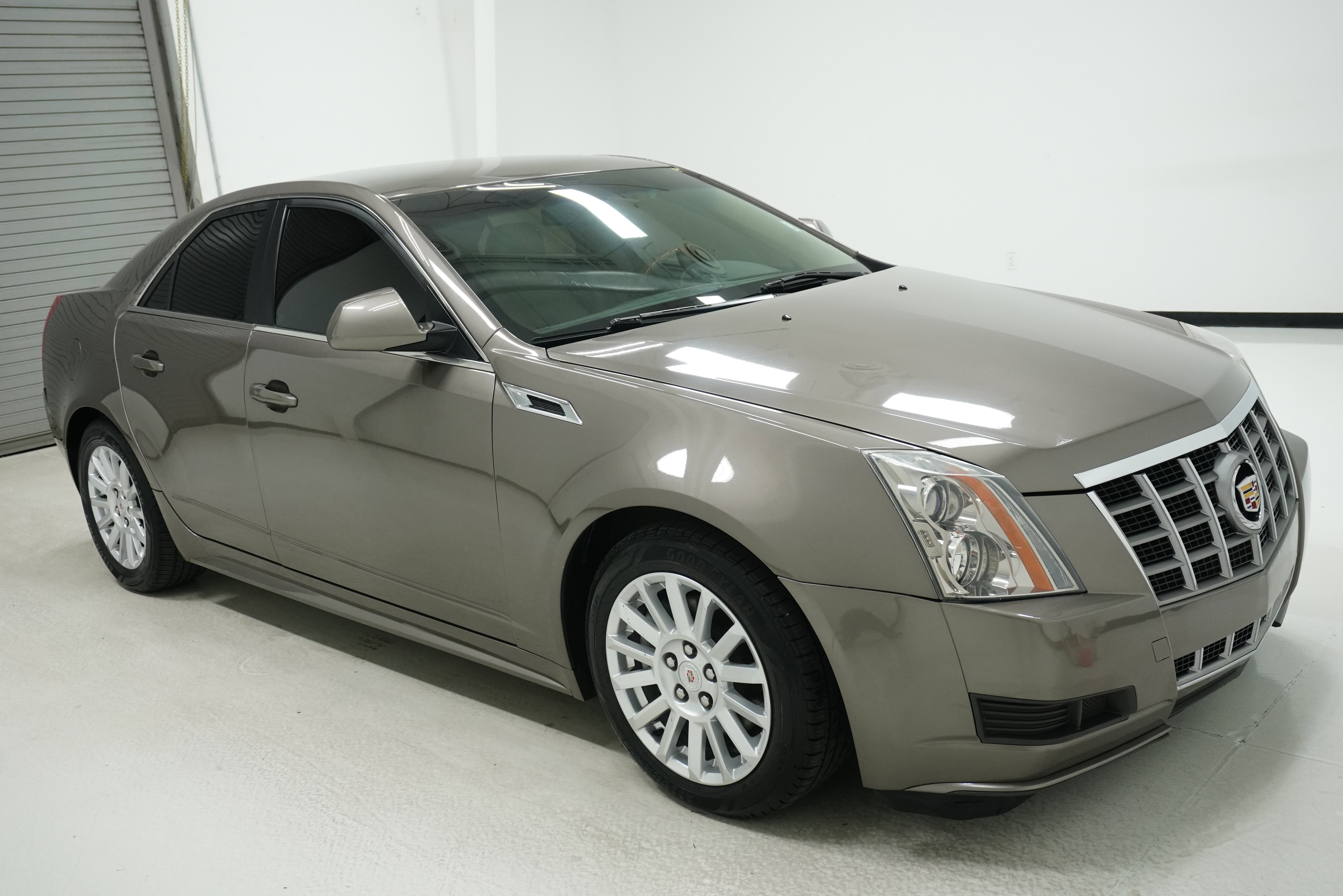 Used 2012 Cadillac CTS Luxury RWD image 3