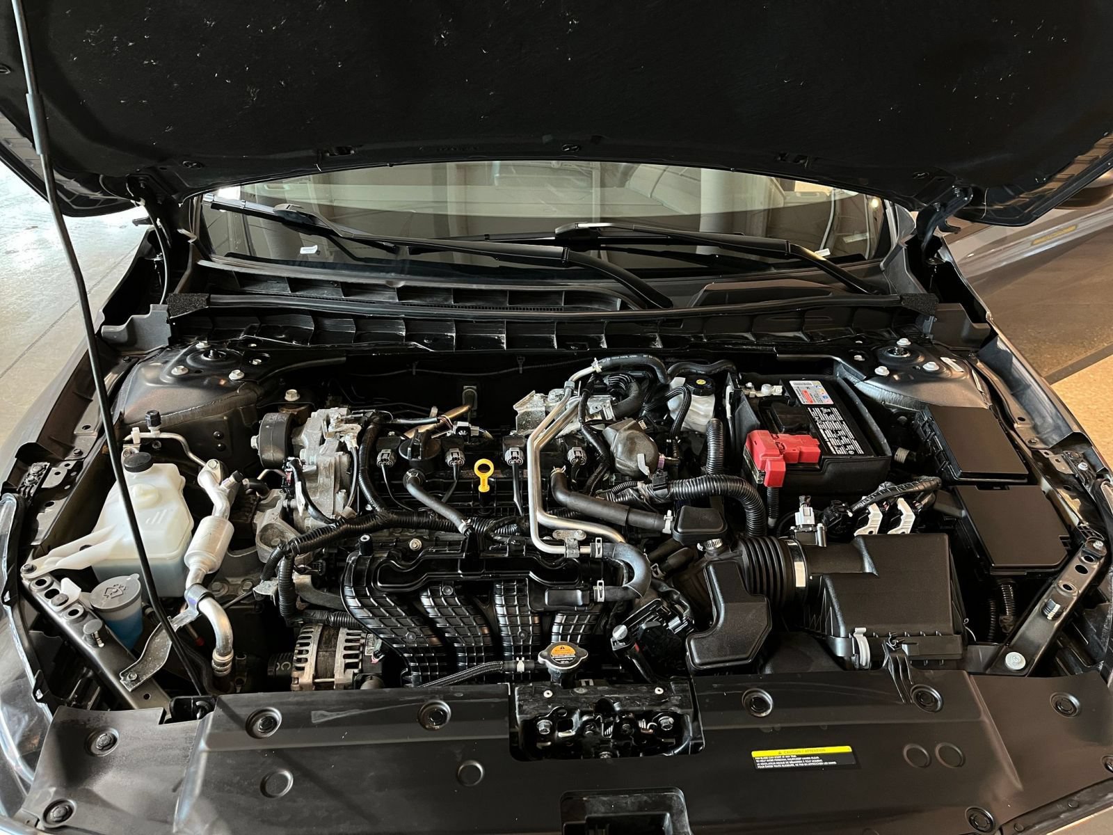 Used 2025 Nissan Altima 2.5 SV FWD image 31