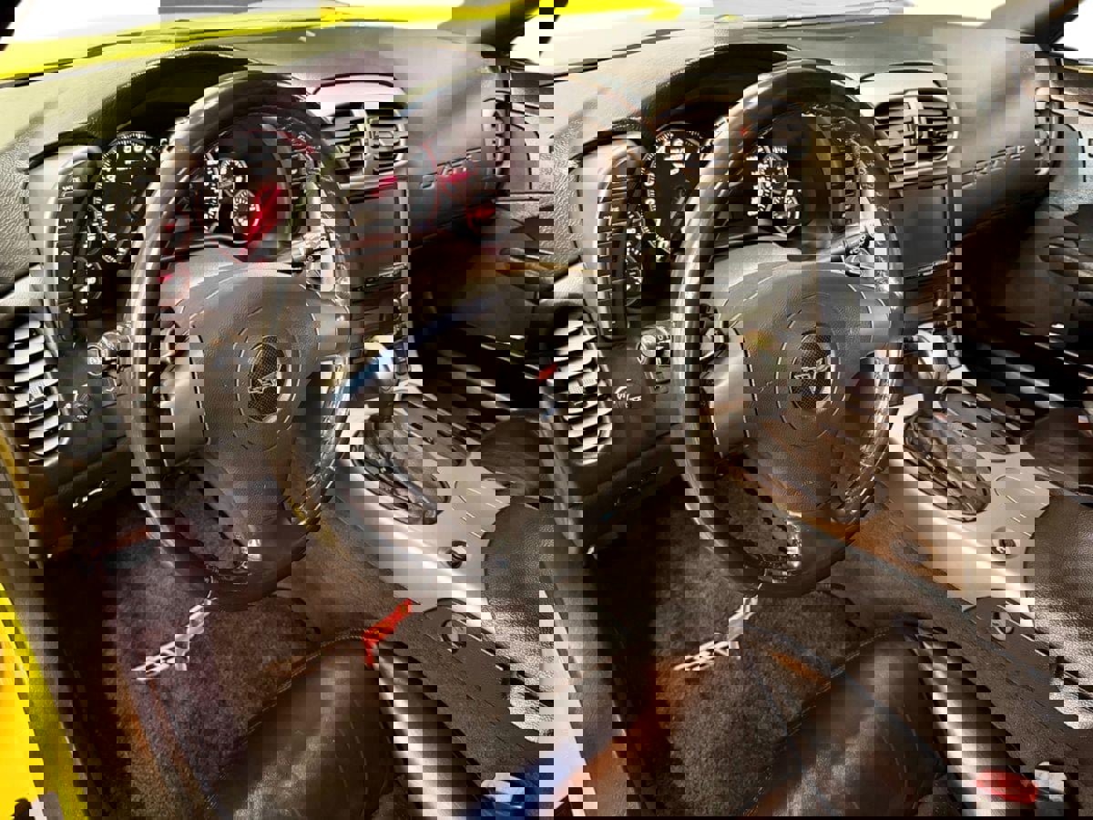 Used 2006 Chevrolet Corvette Convertible w/ Preferred Equipment Group image 10