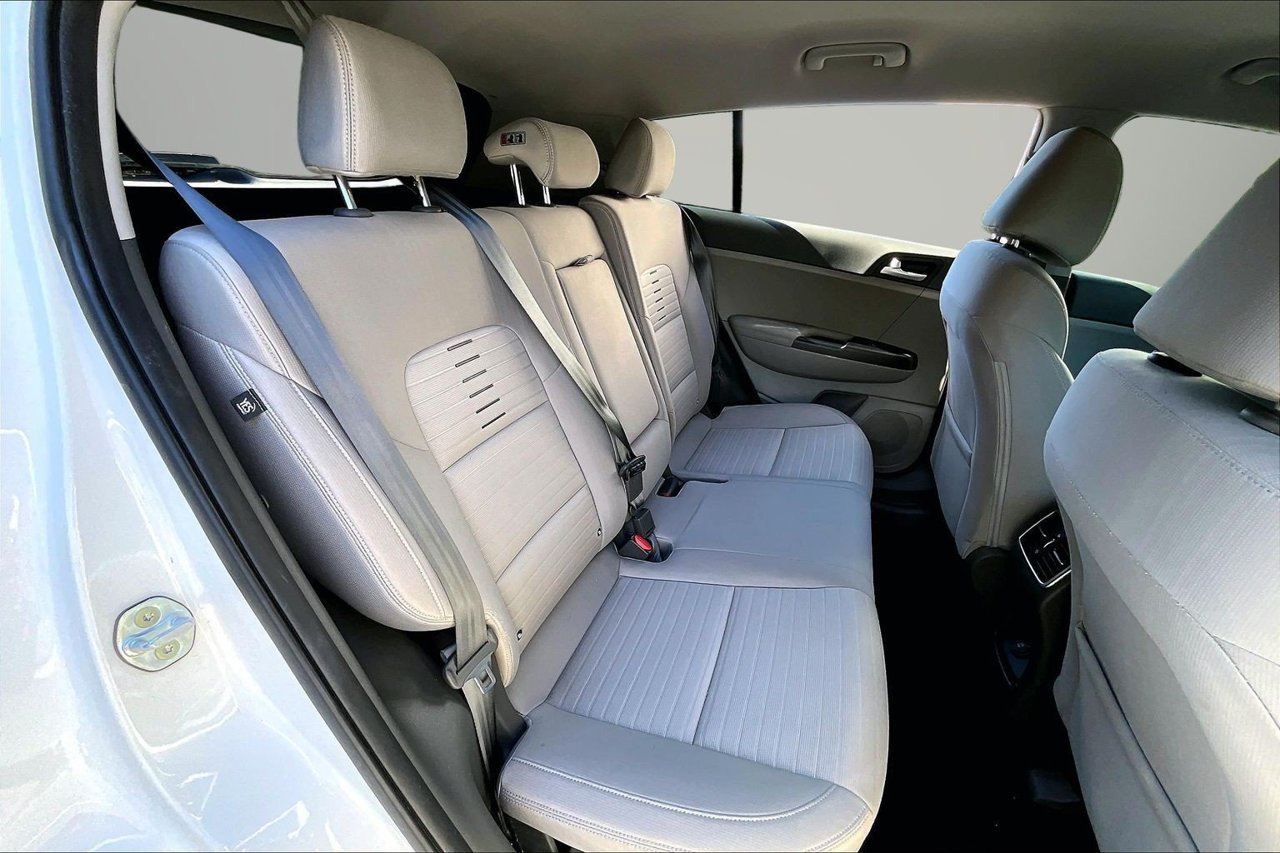 Used 2017 Kia Sportage LX w/ LX Popular Package FWD image 22