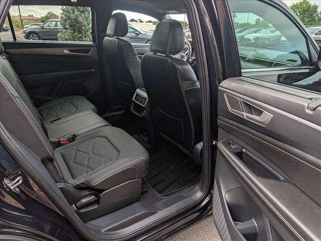 Certified 2024 Volkswagen Atlas Cross Sport SE w/ Panoramic Sunroof Package AWD/4WD image 15