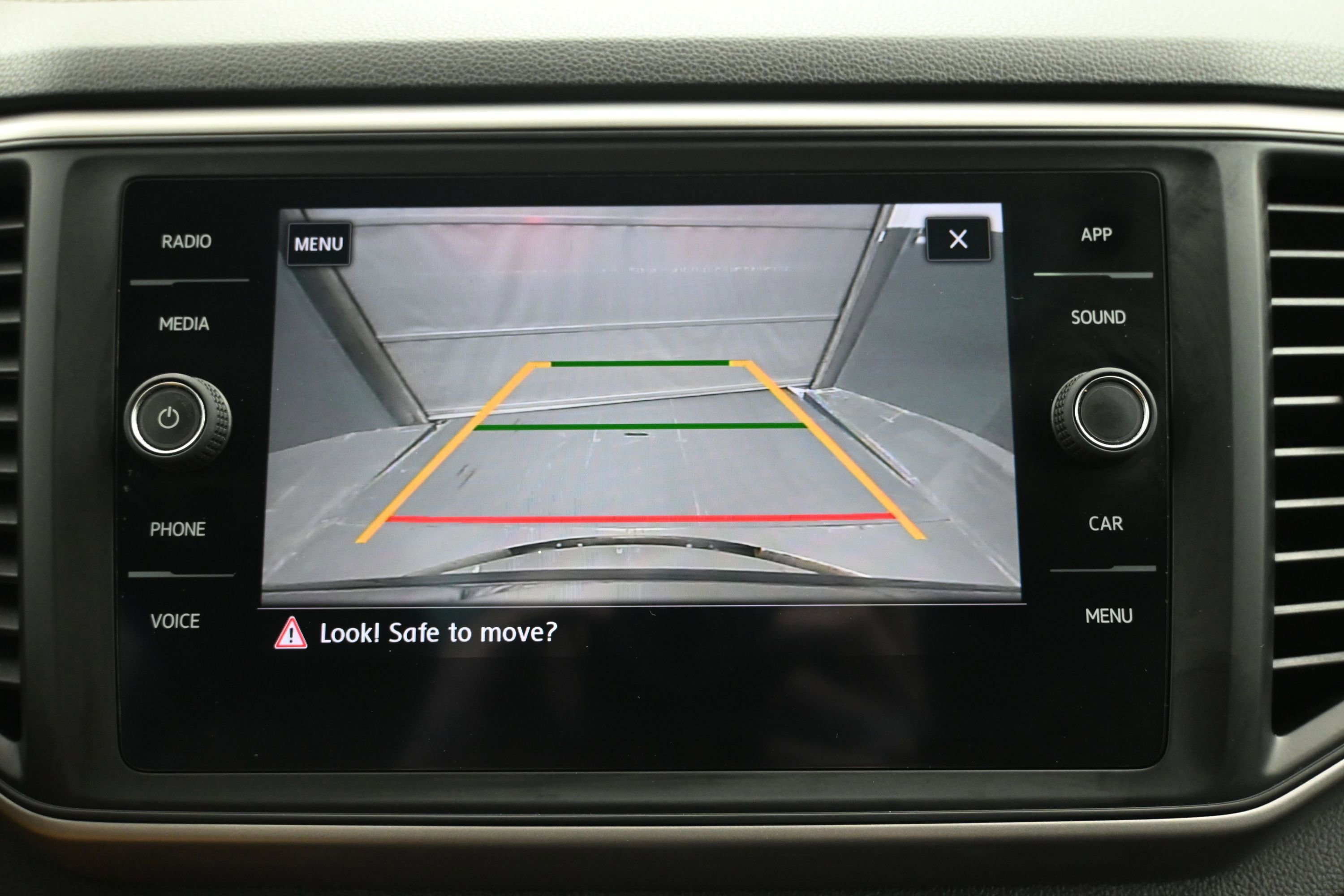 Used 2021 Volkswagen Atlas SE w/ Panoramic Sunroof Package AWD/4WD image 16