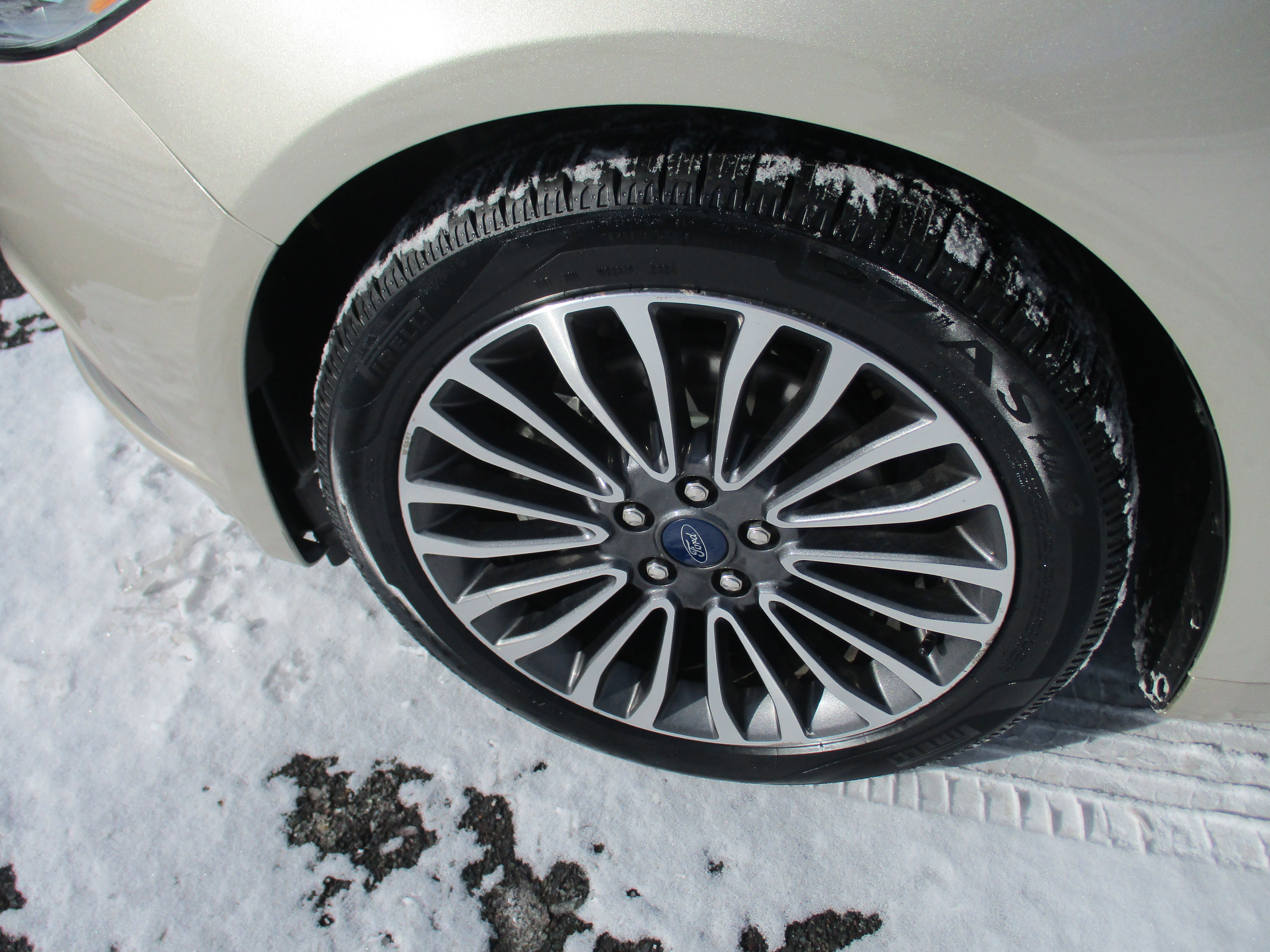 Used 2018 Ford Fusion Titanium image 9