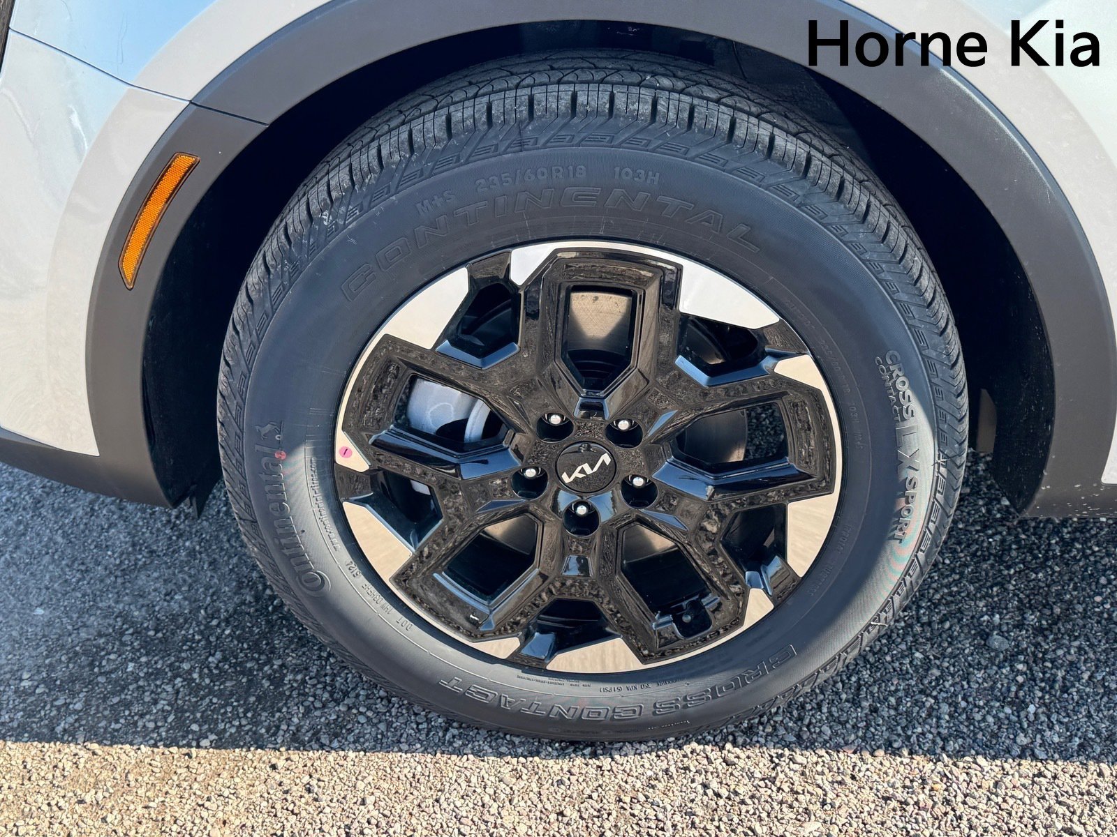 New 2026 Kia Sorento S w/ S Panoramic Sunroof Package image 8