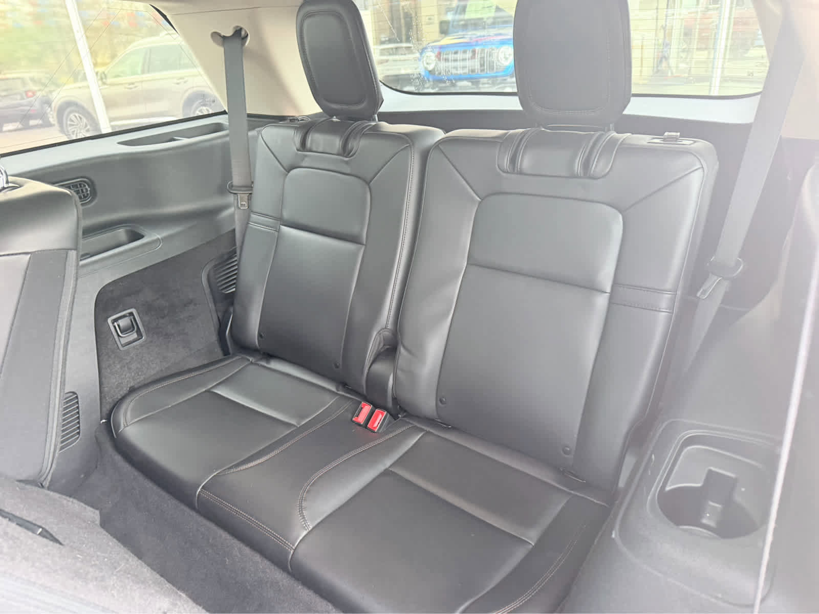 Used 2023 Lincoln Aviator AWD image 14