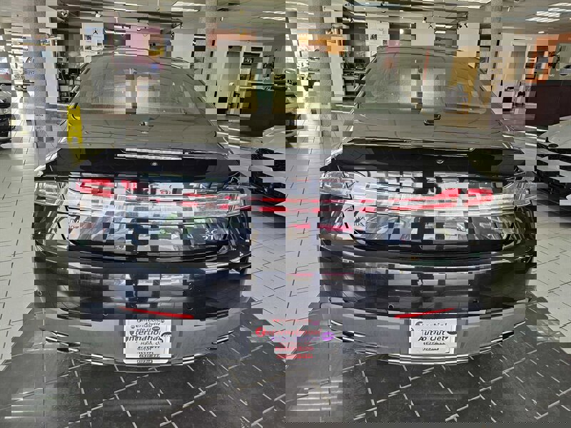 Used 2020 Lincoln MKZ image 7