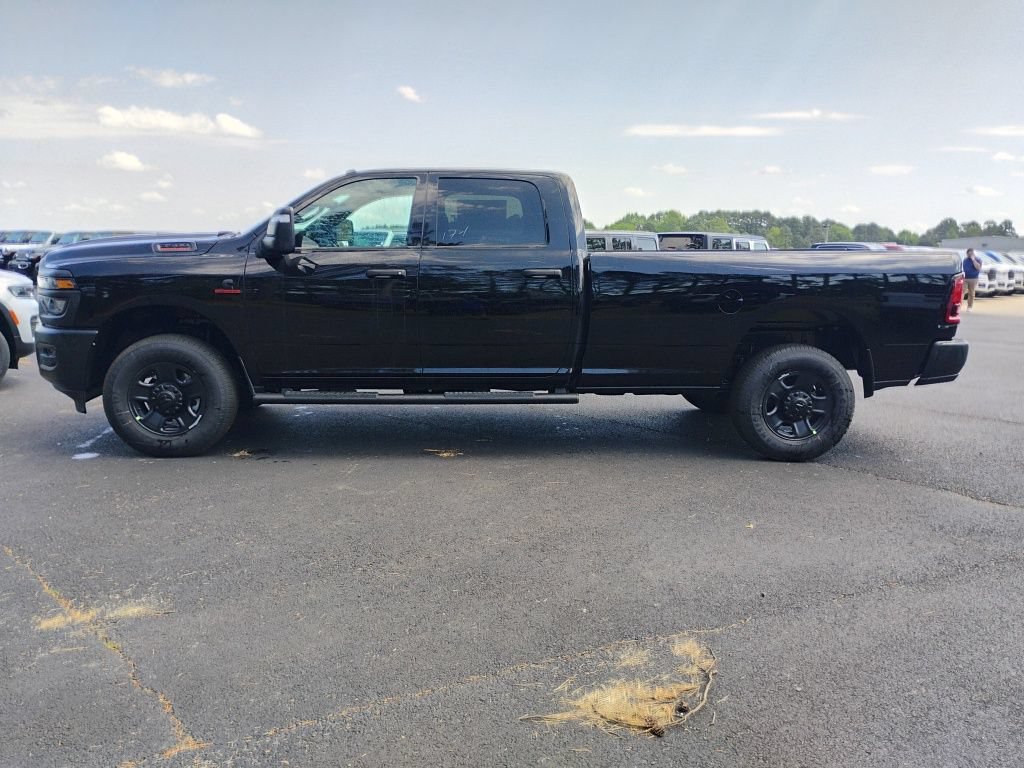 New 2026 RAM 3500 Tradesman AWD/4WD image 8
