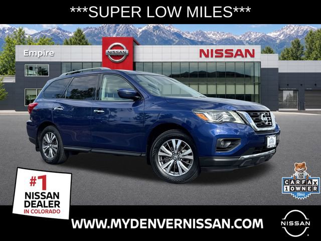 Used 2019 Nissan Pathfinder SV AWD/4WD image 1