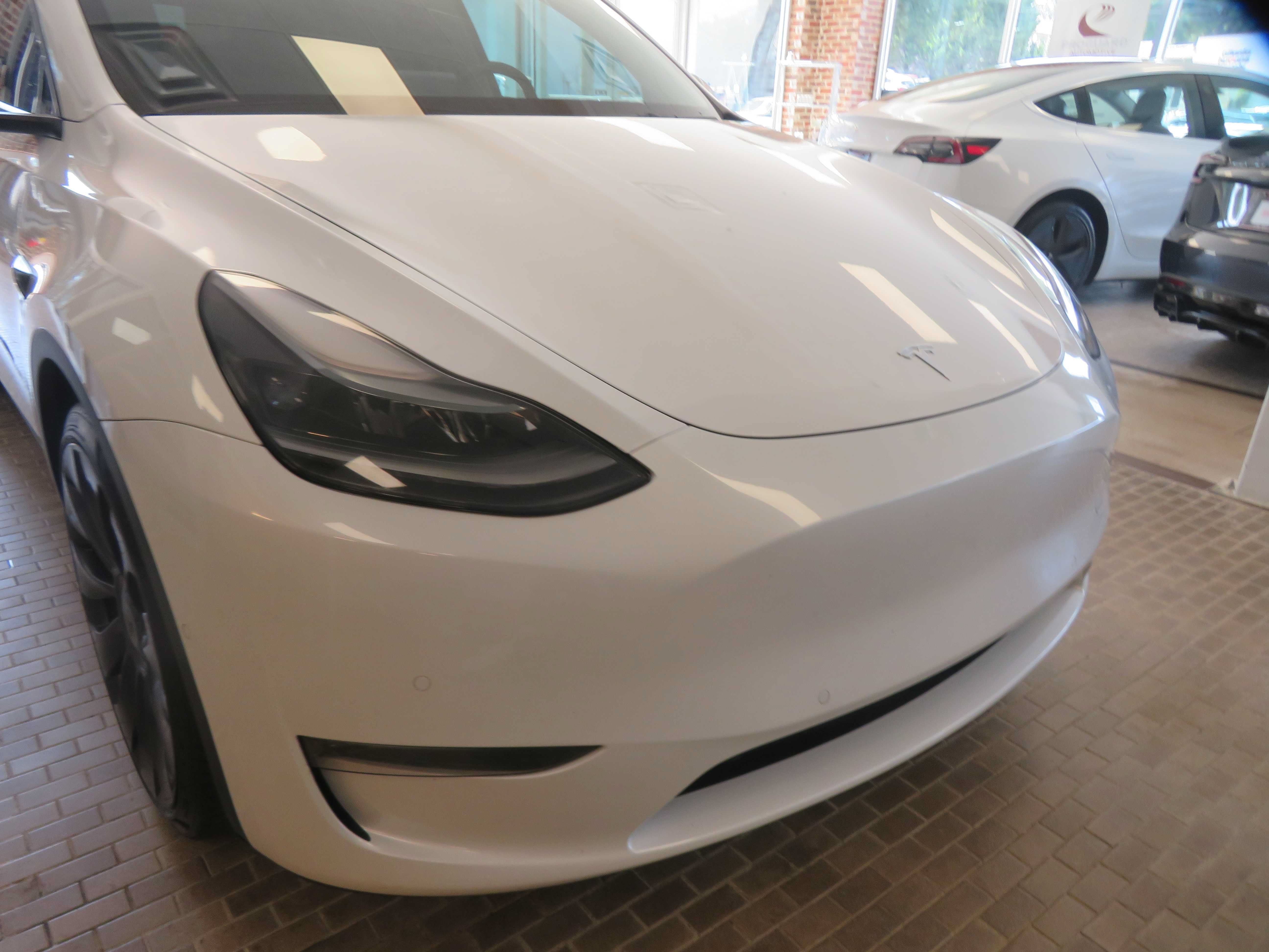 Used 2022 Tesla Model Y Performance AWD/4WD image 49