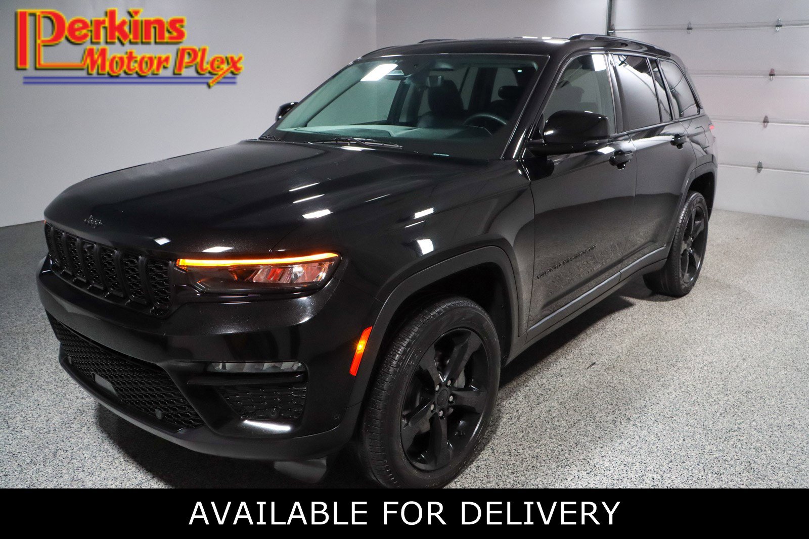 Used 2023 Jeep Grand Cherokee Limited w/ Luxury Tech Group II