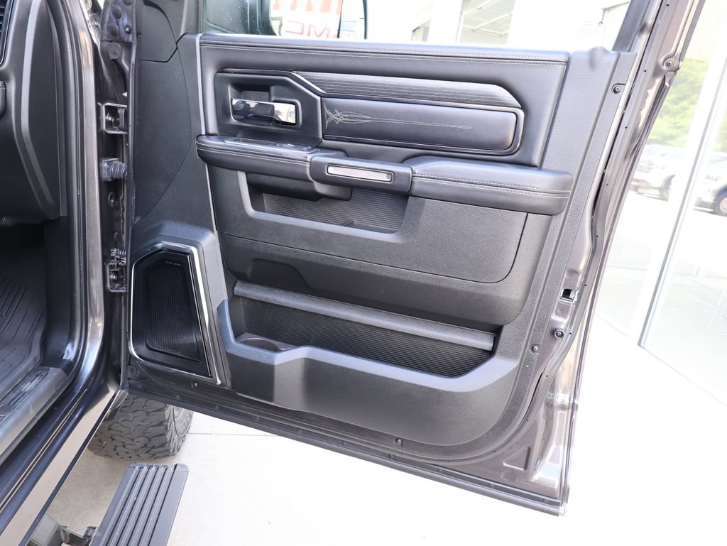 Used 2022 RAM 2500 Limited AWD/4WD image 36