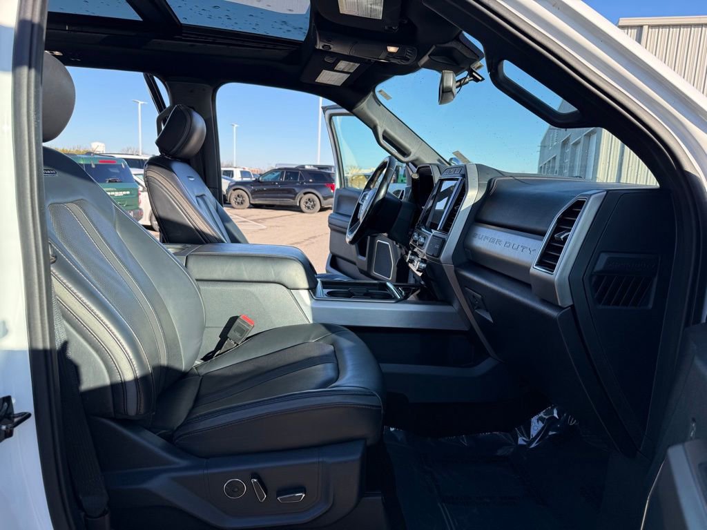 Used 2022 Ford F450 Platinum w/ FX4 Off-Road Package image 19