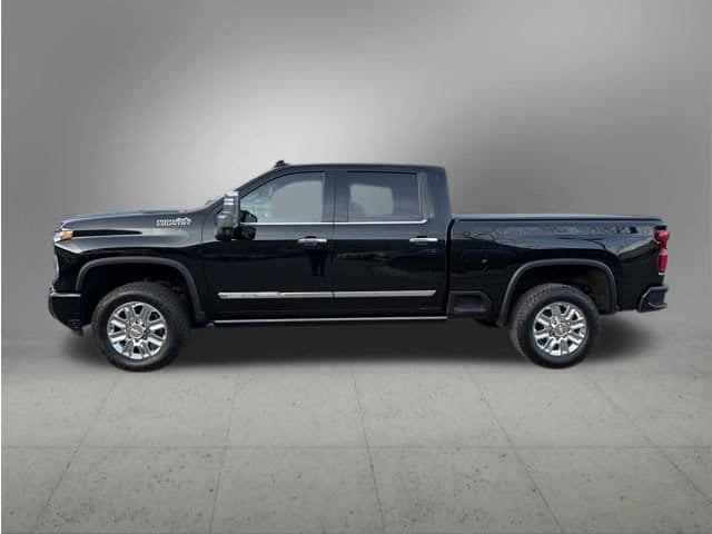 Certified 2024 Chevrolet Silverado 3500 High Country w/ High Country Premium Package AWD/4WD image 2