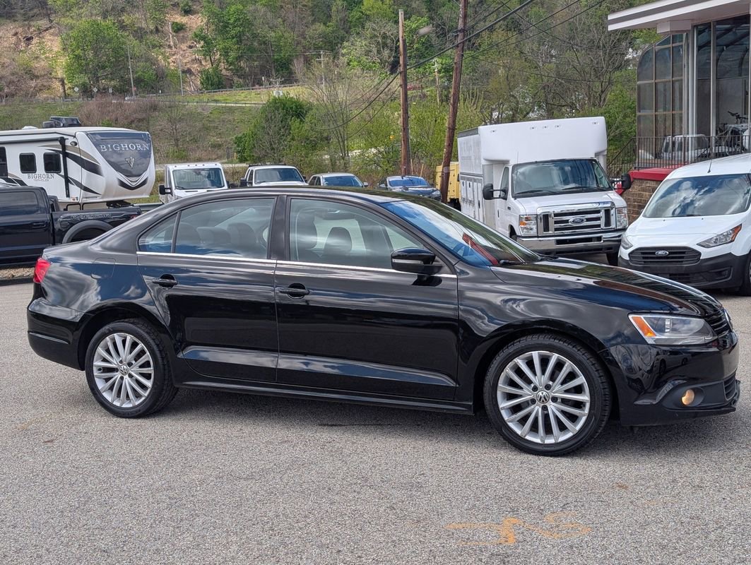 Used 2013 Volkswagen Jetta SEL FWD image 6
