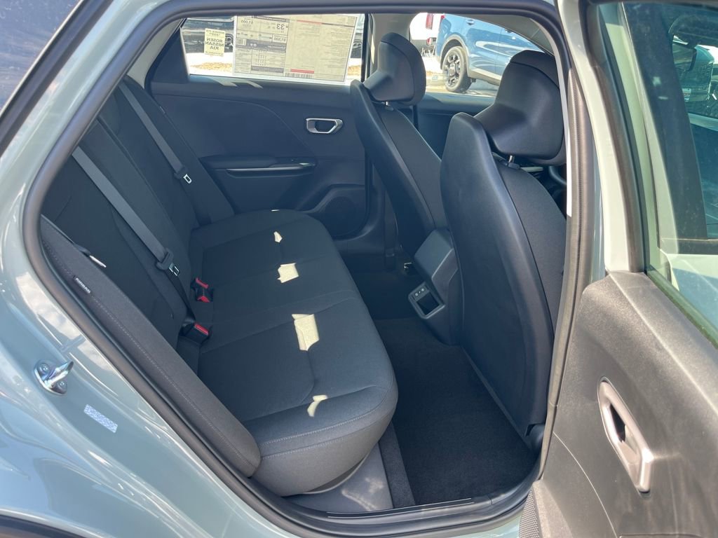 New 2026 Kia K4 LXS image 16