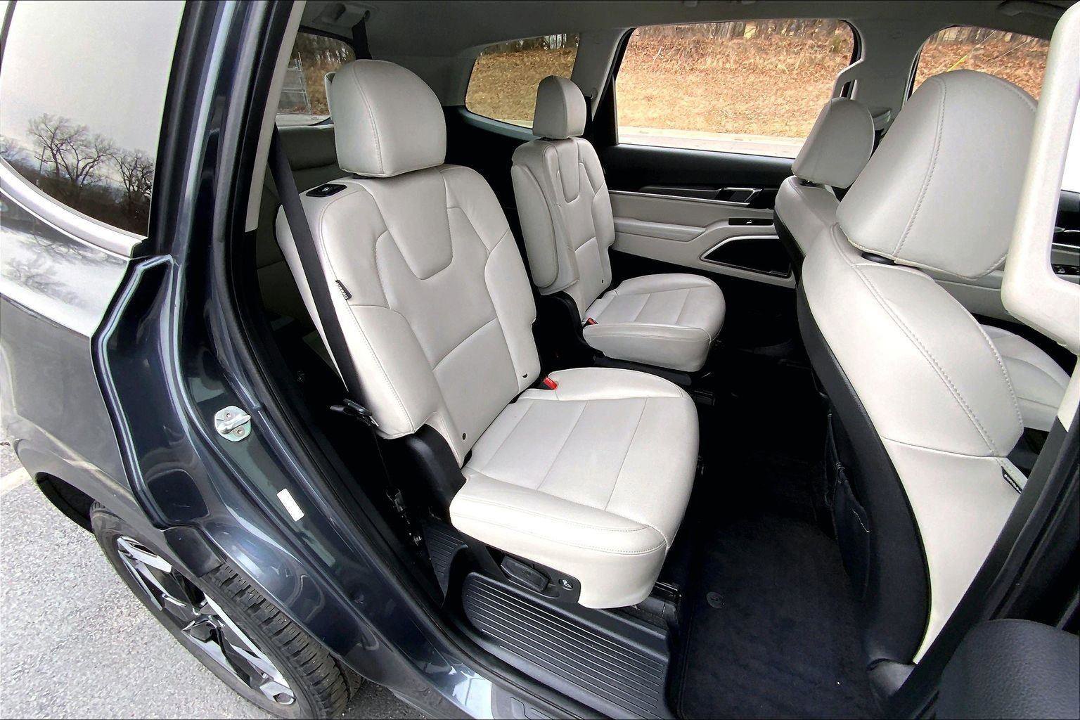 Used 2023 Kia Telluride S image 23