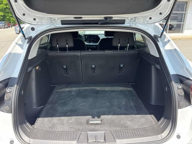 Used 2024 Chevrolet Trax LS w/ LS Convenience Package FWD image 12