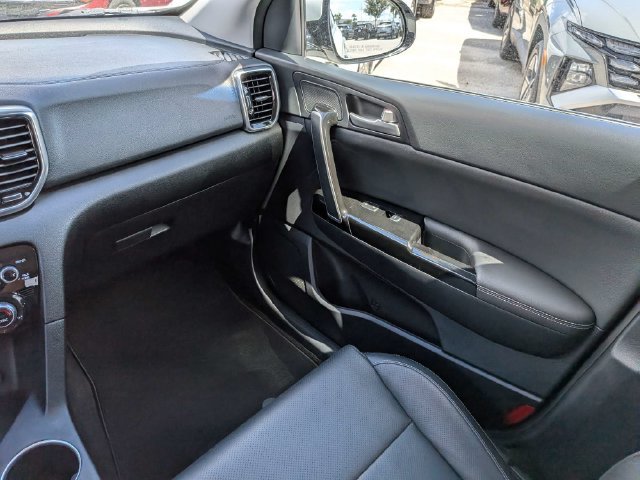 Used 2021 Kia Sportage EX FWD image 19