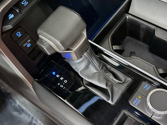 Used 2023 Toyota Sequoia Limited image 17