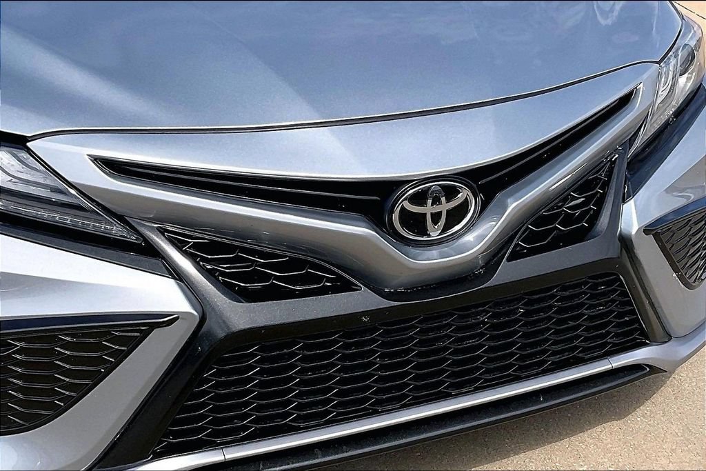 Used 2021 Toyota Camry XSE w/ Carpet Mat Package (TMS) FWD image 30