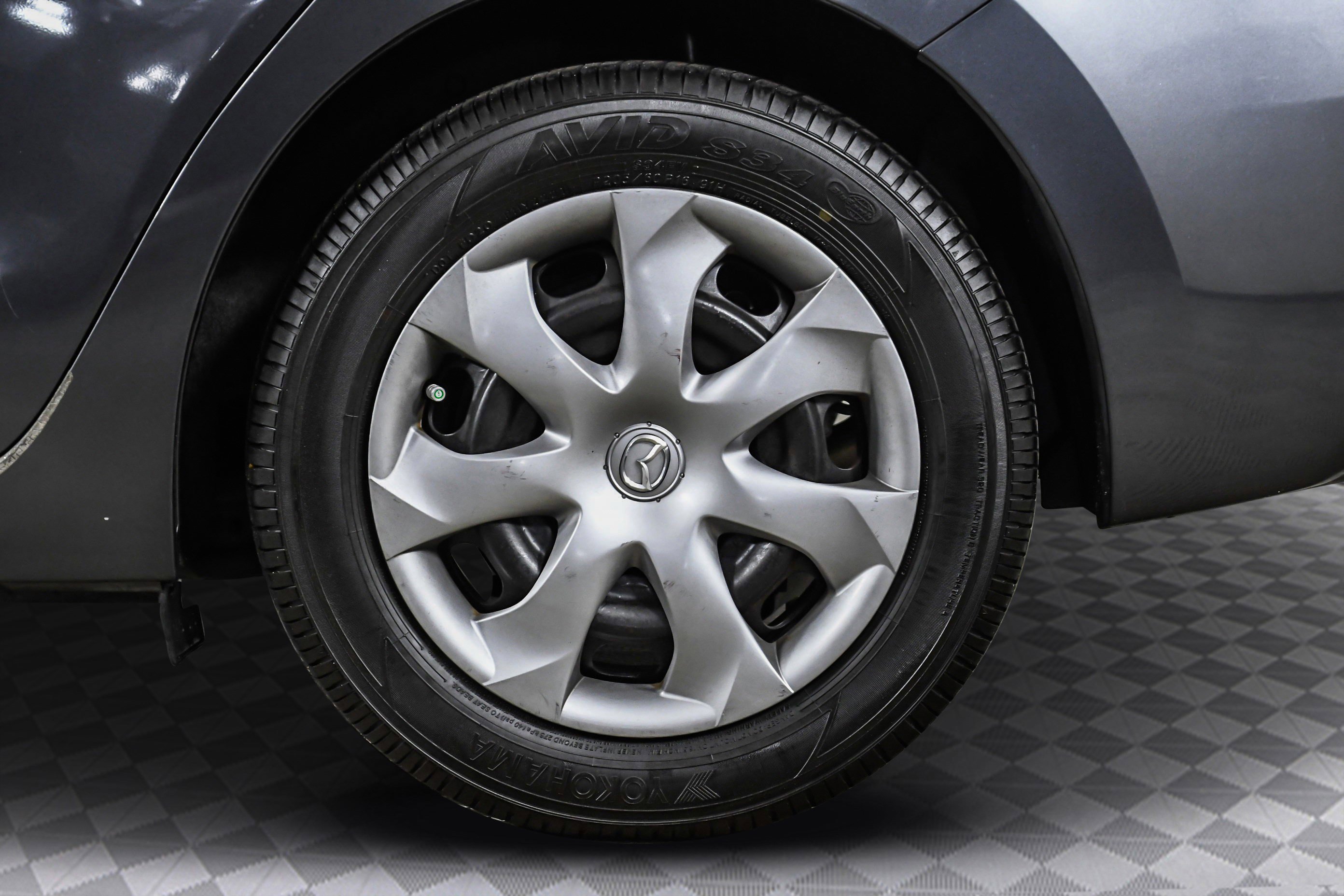 Used 2016 MAZDA MAZDA3 i Sport image 34