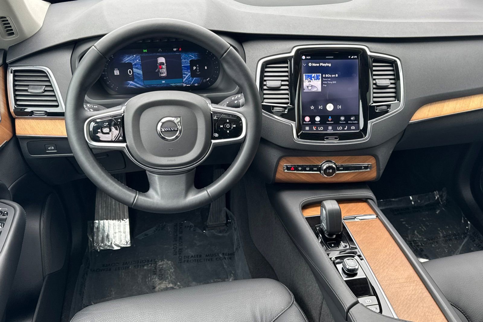 Certified 2025 Volvo XC90 B6 Plus w/ Protection Package Premier AWD/4WD image 17
