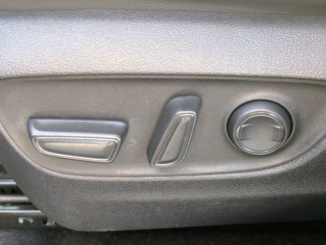 Used 2023 Toyota Highlander XSE image 18