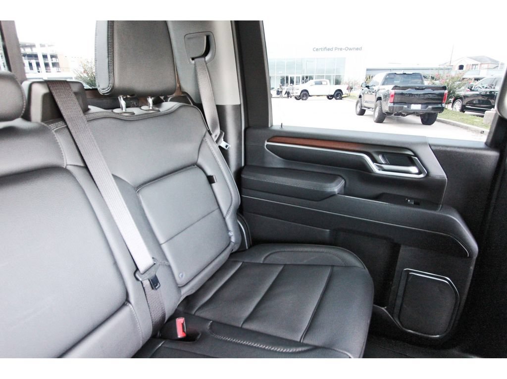 Used 2025 GMC Sierra 2500 Denali w/ Denali Reserve Package AWD/4WD image 10