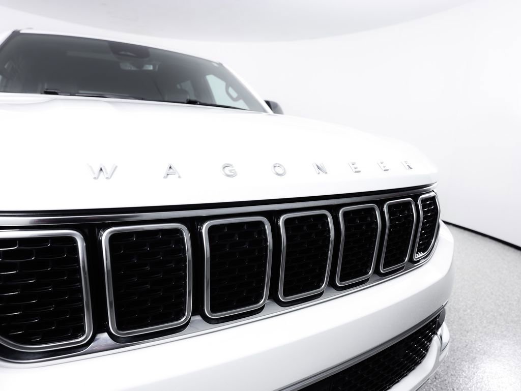 Used 2023 Jeep Wagoneer Series II w/ Premium Group I AWD/4WD image 4