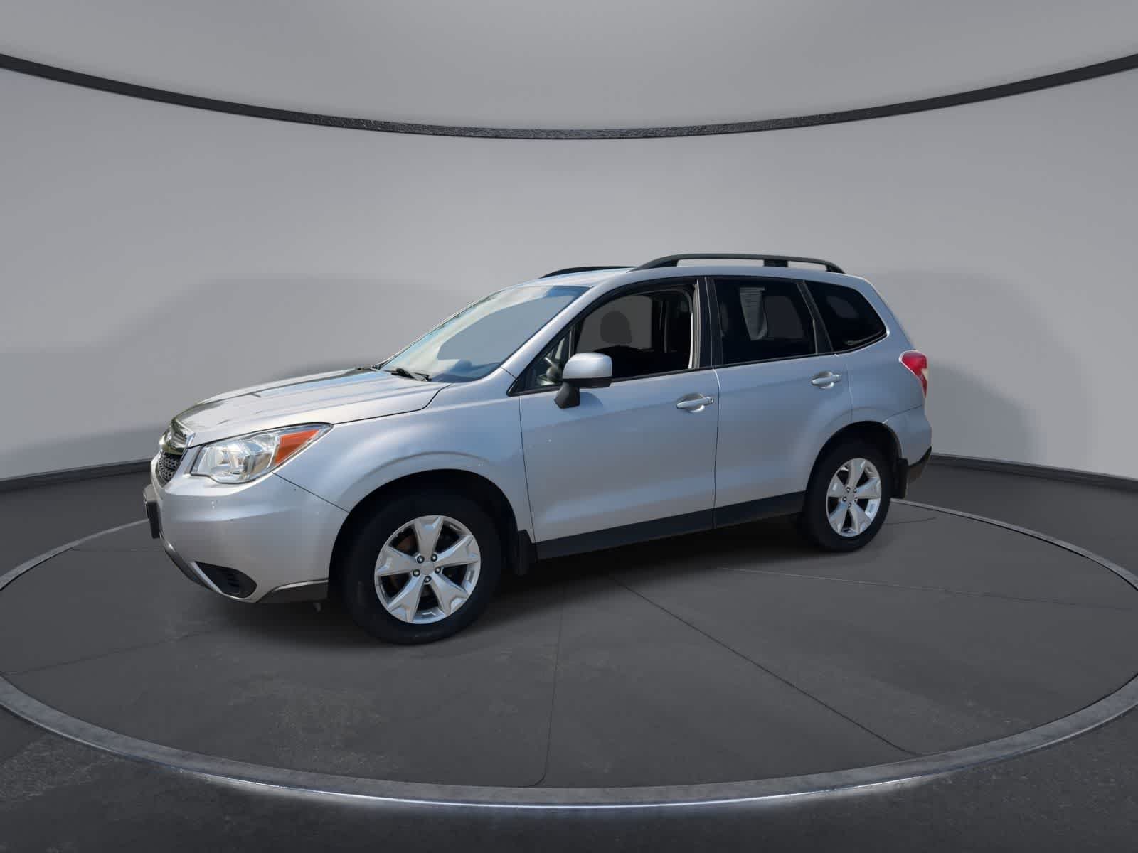 Used 2016 Subaru Forester 2.5i Premium w/ All-Weather Package AWD/4WD image 4
