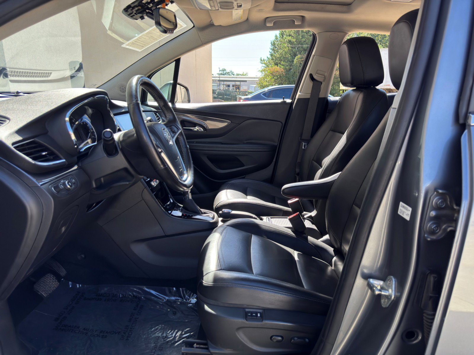 Used 2019 Buick Encore Essence FWD image 16