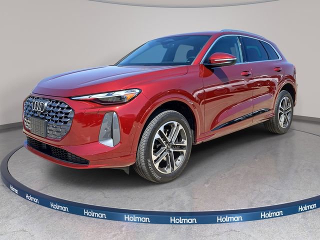 Used 2025 Audi Q5 Premium w/ Convenience Package image 1