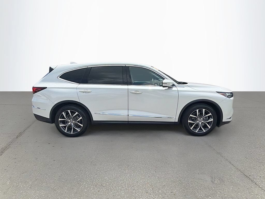 Used 2023 Acura MDX SH-AWD w/ Technology Package image 3